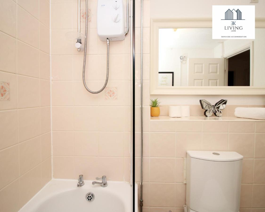 Spacious 3 Bedroom Duplex On Bay - Free Parking & Wifi By Ekliving Luxe Short Lets & Serviced *