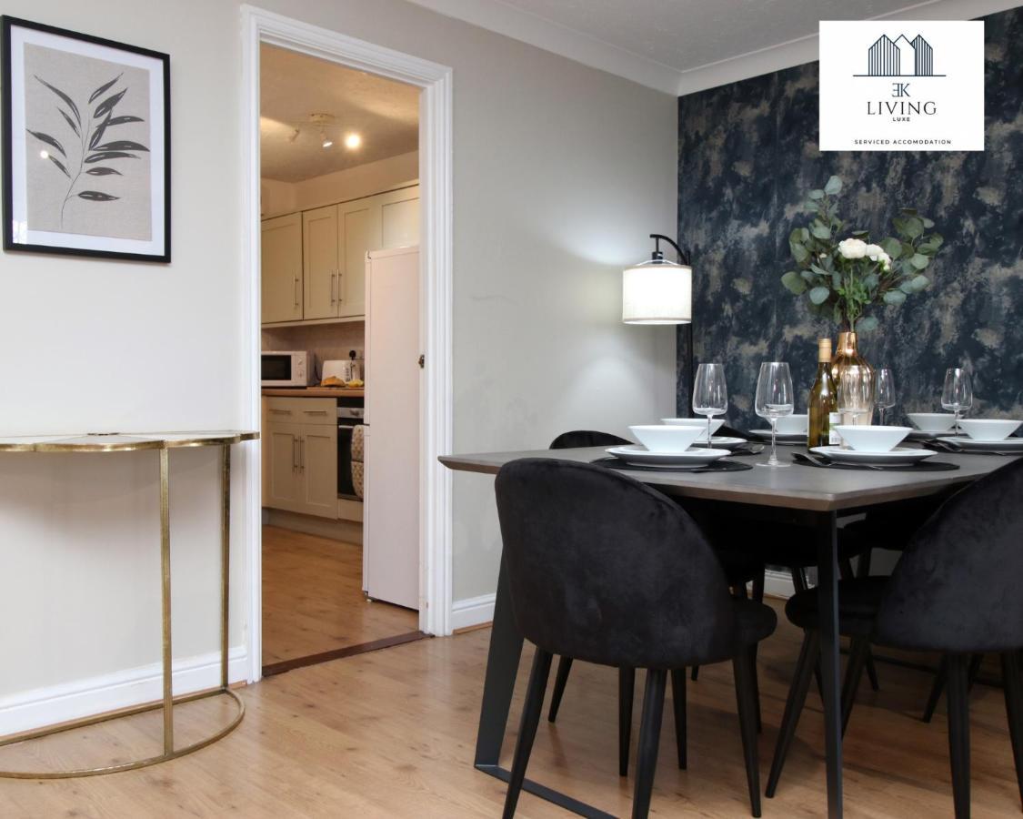 Spacious 3 Bedroom Duplex On Bay - Free Parking & Wifi By Ekliving Luxe Short Lets & Serviced Apartment