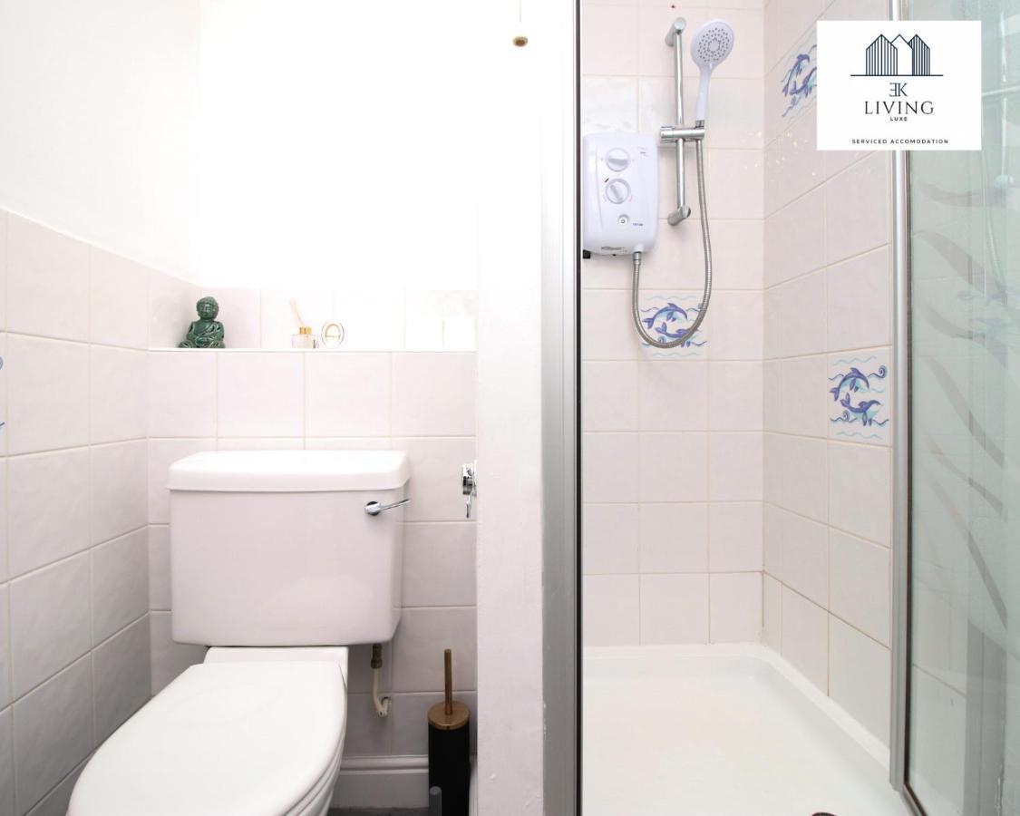 Spacious 3 Bedroom Duplex On Bay - Free Parking & Wifi By Ekliving Luxe Short Lets & Serviced Apartment