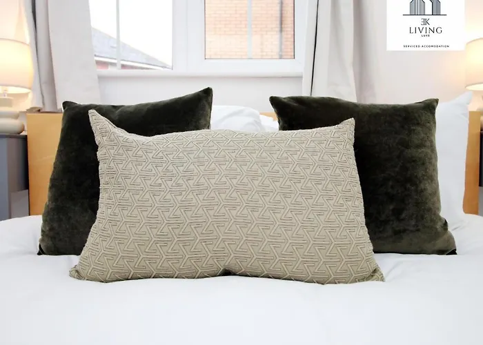 Spacious 3 Bedroom Duplex Apartment On Cardiff Bay - Free Parking & Wifi By Ekliving Luxe Short Lets & Serviced Accommodation