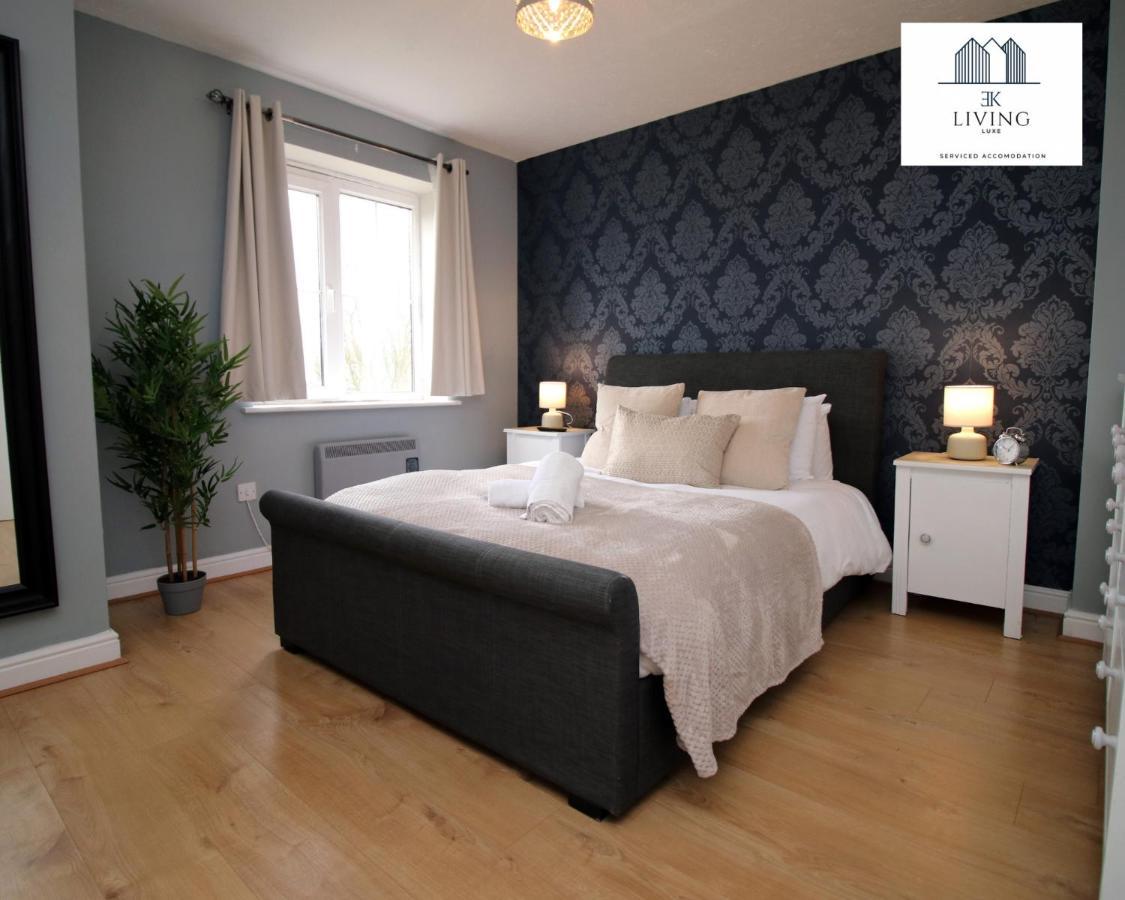 Spacious 3 Bedroom Duplex On Bay - Free Parking & Wifi By Ekliving Luxe Short Lets & Serviced